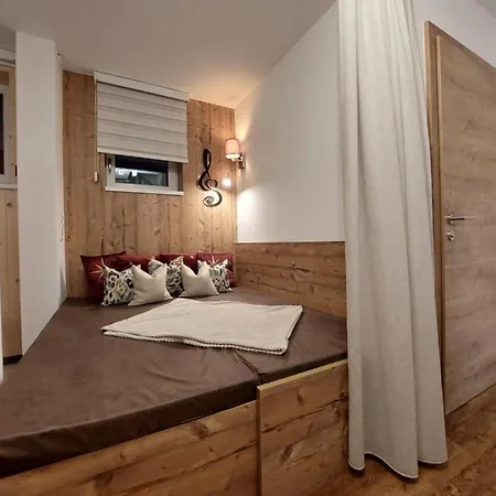 Musik Neureiter Apartament
